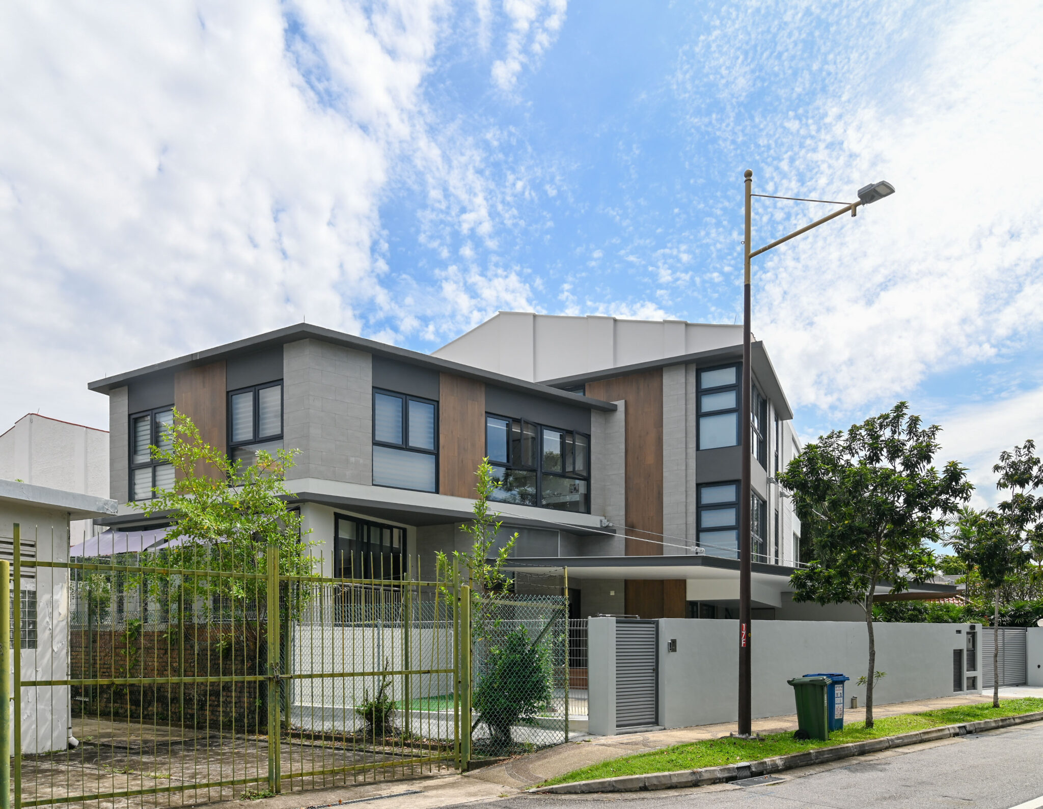 Folded Grid House — Landed Interior Design